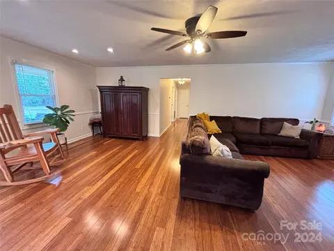 390 Roger Dr, Salisbury, NC 28147 photo 8