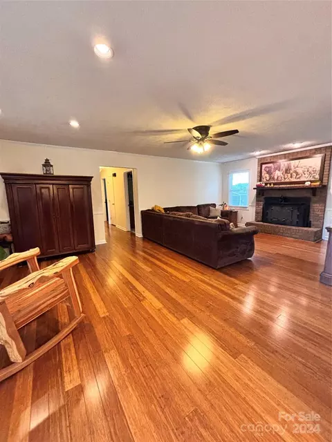 390 Roger Dr, Salisbury, NC 28147 photo 7