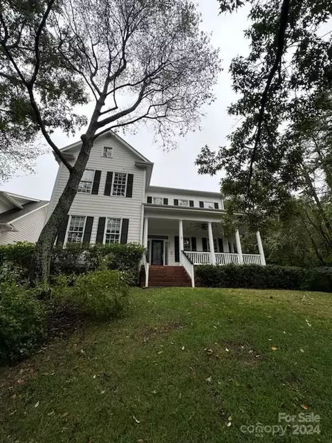 833 Stratford Run Dr, Fort Mill, SC 29708