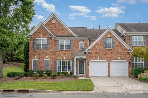 10807 Rogalla Dr, Charlotte, NC 28277