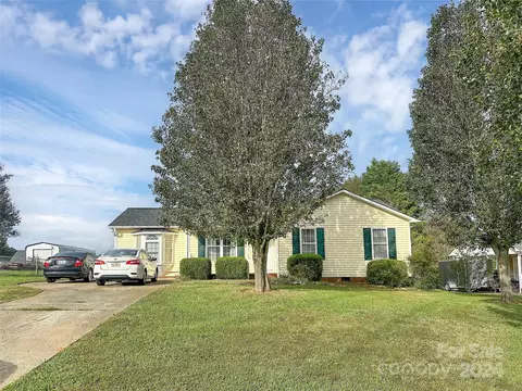330 Crocker Rd, Kings Mountain, NC 28086