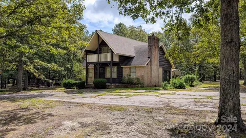3812 Taxahaw Rd, Lancaster, SC 29720