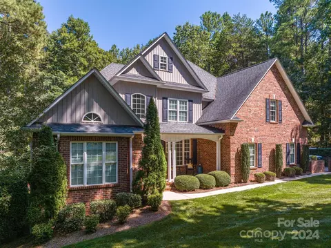 4095 Whim Shaft Dr, Lincolnton, NC 28092