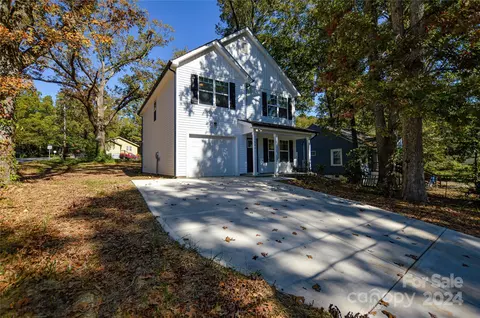 1222 Chronicle Ave, Gastonia, NC 28052