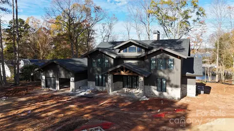 122 Keenan Dr, Mooresville, NC 28117