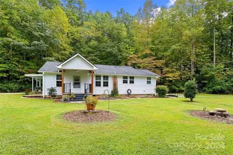 Hayes Road, Columbus, NC 28722