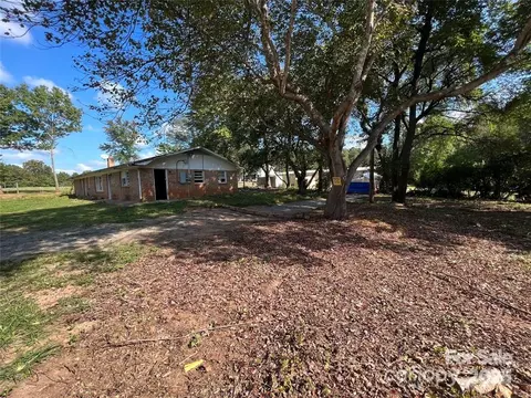 3298 Pearidge Rd, Bostic, NC 28018 photo 2
