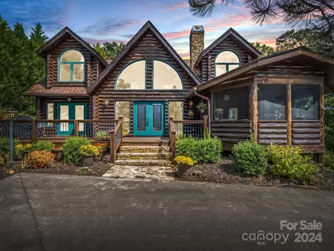 181 Highland Hts, Lake Lure, NC 28746