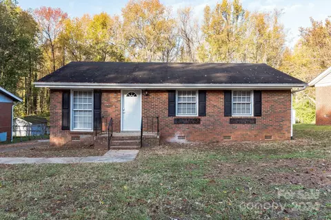 708 Claremont Rd, Charlotte, NC 28214