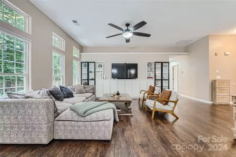 1512 Dillwin Rd, Rock Hill, SC 29732