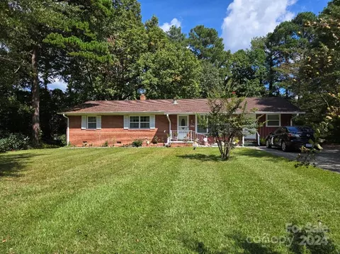 1200 Westbrook Cir, Gastonia, NC 28052