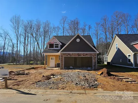 106 Crew Ln, Black Mountain, NC 28711