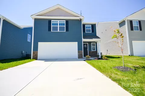56 Providence Walk Dr, Hendersonville, NC 28792