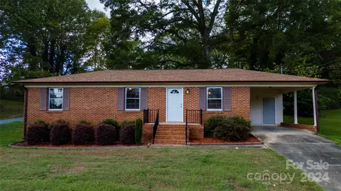 1406 N Hills Dr, Monroe, NC 28110