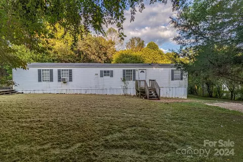 160 Flake Rd, Harmony, NC 28634