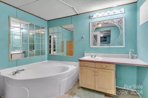 Bath - 160 Flake Rd, Harmony, NC 28634 photo 1 of 3