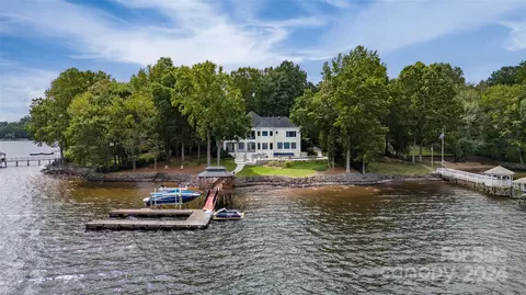 14049 Clarendon Pointe Ct, Huntersville, NC 28078