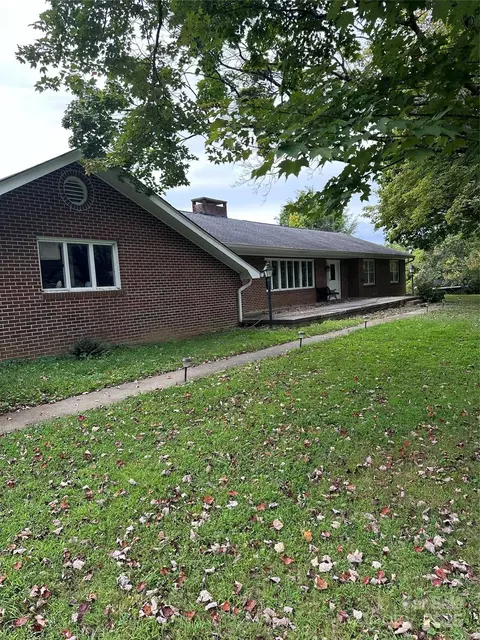 Merri Drive, Hendersonville, NC 28792