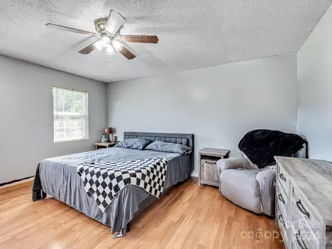 Bedroom - 181 Chadwick Rd, Harmony, NC 28634 photo 1 of 3