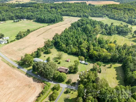 View/Area - 181 Chadwick Rd, Harmony, NC 28634 photo 3 of 4