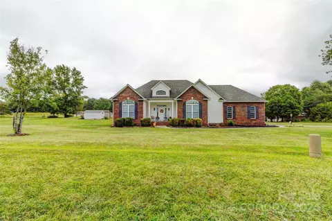 1604 Delview 2122 Rd #21/22, Cherryville, NC 28021