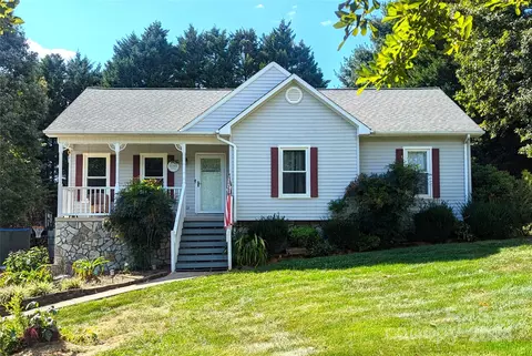 3967 Callie Ct, Lenoir, NC 28645