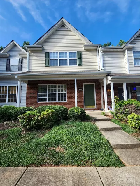 5660 Kimmerly Woods Dr, Charlotte, NC 28215