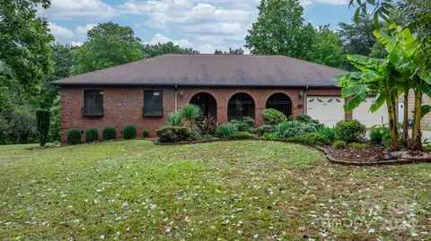 431 Alex D Owens Dr, Kings Mountain, NC 28086