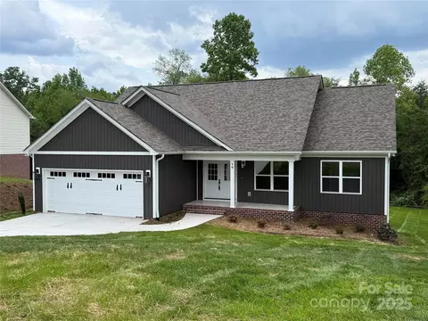 59 Browning Dr, Taylorsville, NC 28681