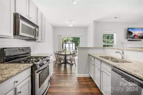 3920 Caliper Pl, Fort Mill, SC 29708 photo 12