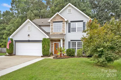 157 Jacobs Woods Cir, Troutman, NC 28166