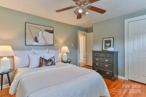 Bedroom - 206 10th Se Ave SE, Conover, NC 28613 photo 3 of 5