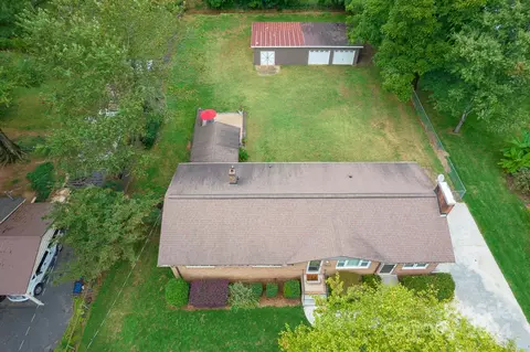 View/Area - 206 10th Se Ave SE, Conover, NC 28613 photo 1 of 2