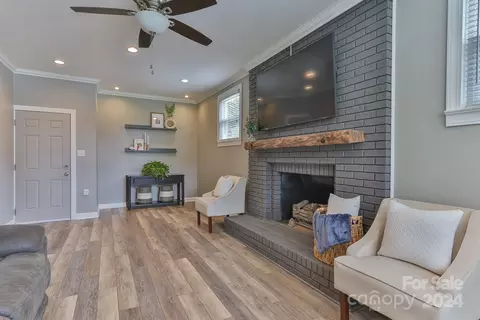 Living - 206 10th Se Ave SE, Conover, NC 28613 photo 7 of 7