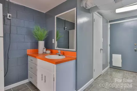 Other - 206 10th Se Ave SE, Conover, NC 28613 photo 11 of 12