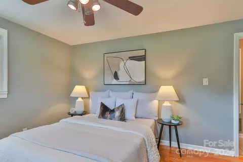 Bedroom - 206 10th Se Ave SE, Conover, NC 28613 photo 2 of 5