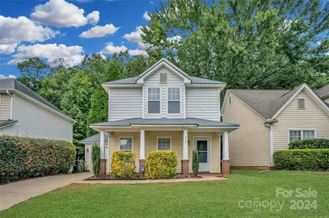 230 Amir Cir, Matthews, NC 28105
