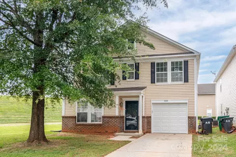 8432 Panglemont Dr, Charlotte, NC 28269