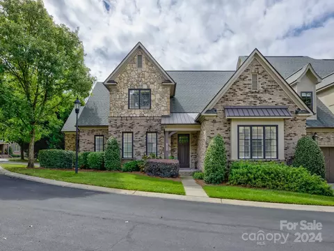 6133 Fletcher Cir, Charlotte, NC 28226