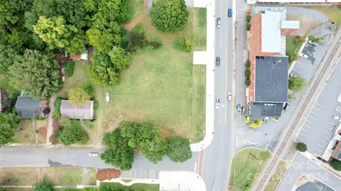 517 8th Street Ne St NE, Hickory, NC 28601