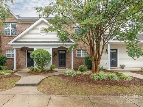 12242 Savannah Garden Dr, Charlotte, NC 28273