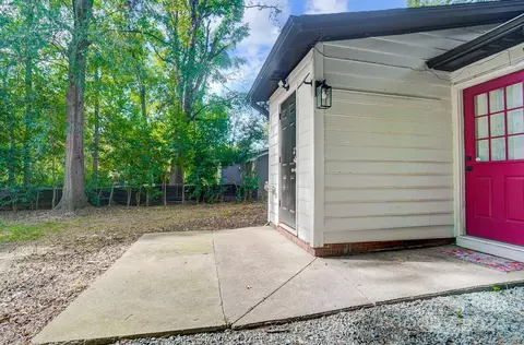 Exterior - 4005 Howie Cir, Charlotte, NC 28205 photo 5 of 5
