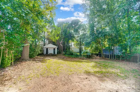 Exterior - 4005 Howie Cir, Charlotte, NC 28205 photo 2 of 5