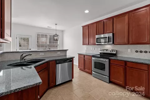 3392 Brackhill St, Davidson, NC 28036 photo 9