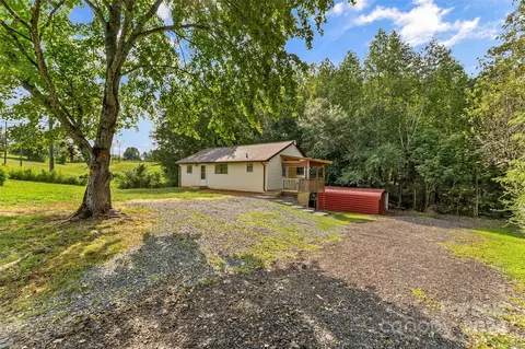 528 15th Ave, Hickory, NC 28602