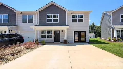 11 Malcolm Ct, Candler, NC 28715