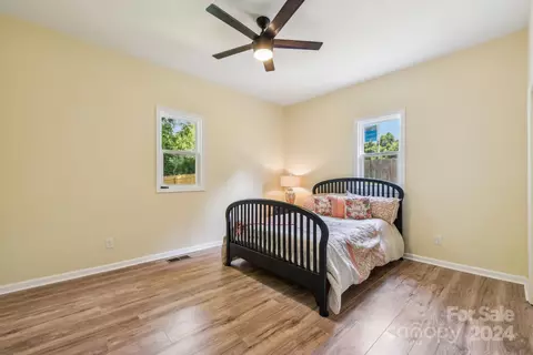 Bedroom - 302 Spring St, Union, SC 29379 photo 1 of 2