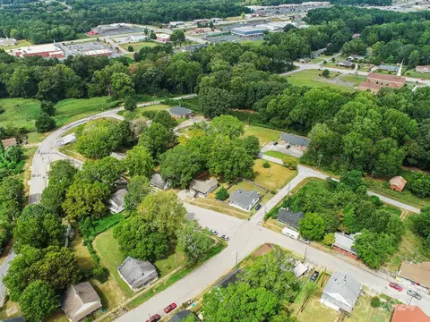 View/Area - 302 Spring St, Union, SC 29379 photo 2 of 9