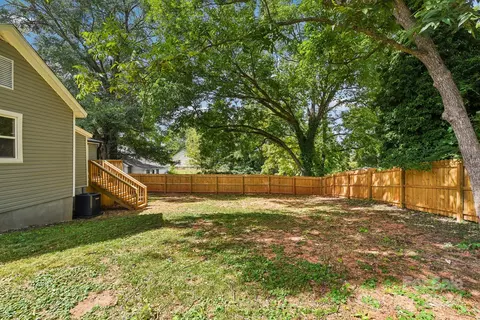 Exterior - 302 Spring St, Union, SC 29379 photo 7 of 10