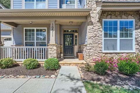 10511 Blackstone Dr, Huntersville, NC 28078